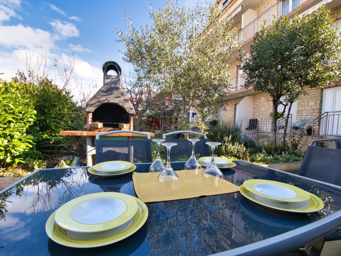 Beach Paradise Apartments ซาดาร์ ภายนอก รูปภาพ